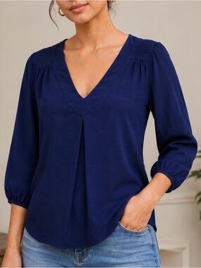 Babaton Aritzia Blouse Women S Navy V-Neck 3/4 Sleeve Relaxed Fit Timeless Chic